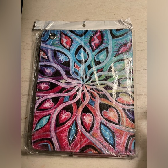 Heart flower iPad case - Picture 2 of 4